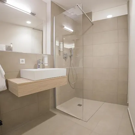 Summit Of Saxony Apartment