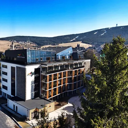 Summit Of Saxony Hotel *